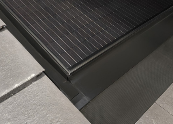 Viridian Solar PV16-335-G1 – Modulo fotovoltaico monocristallino 335 W per integrazione architettonica 